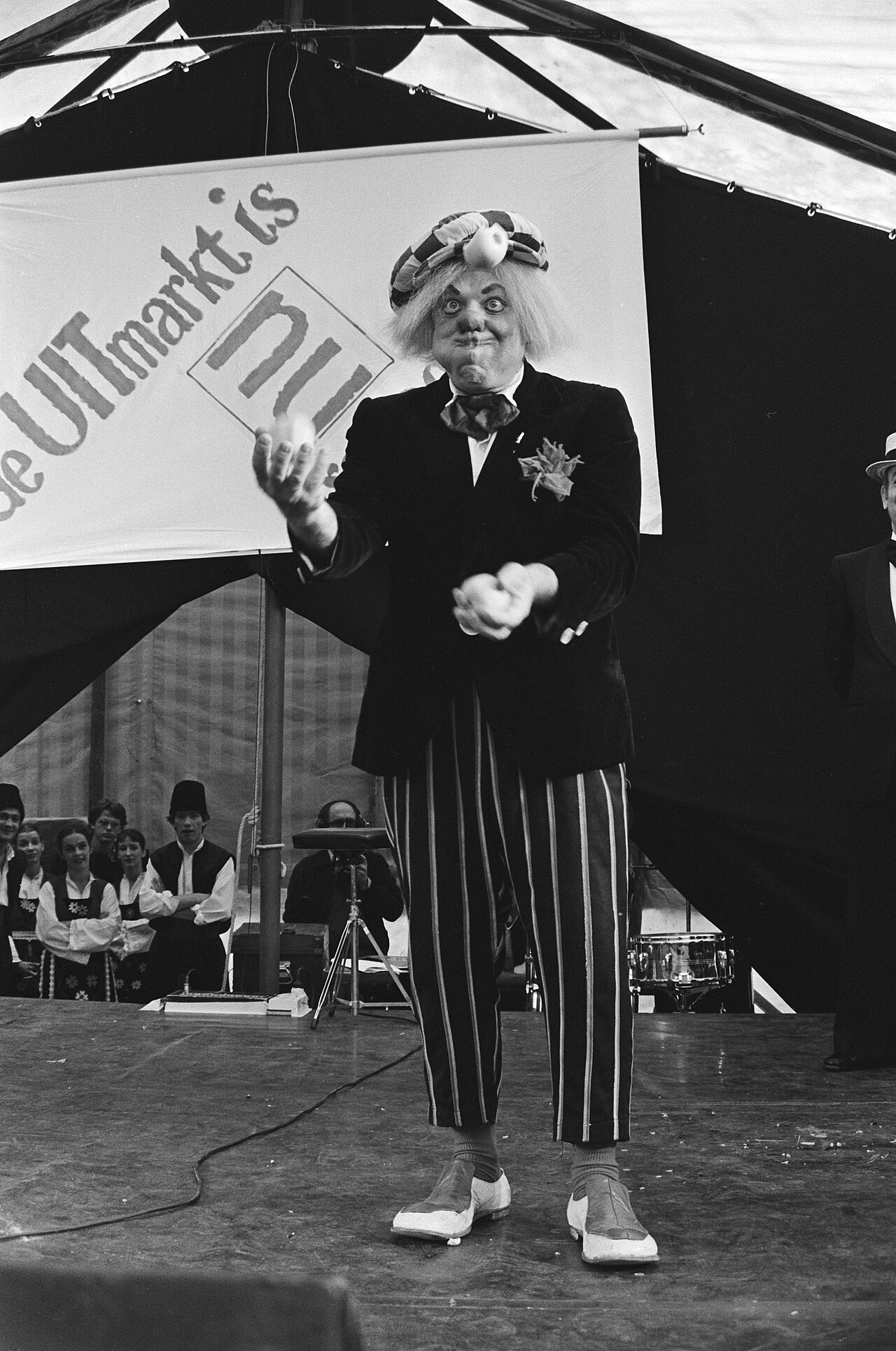 Oleg Popov