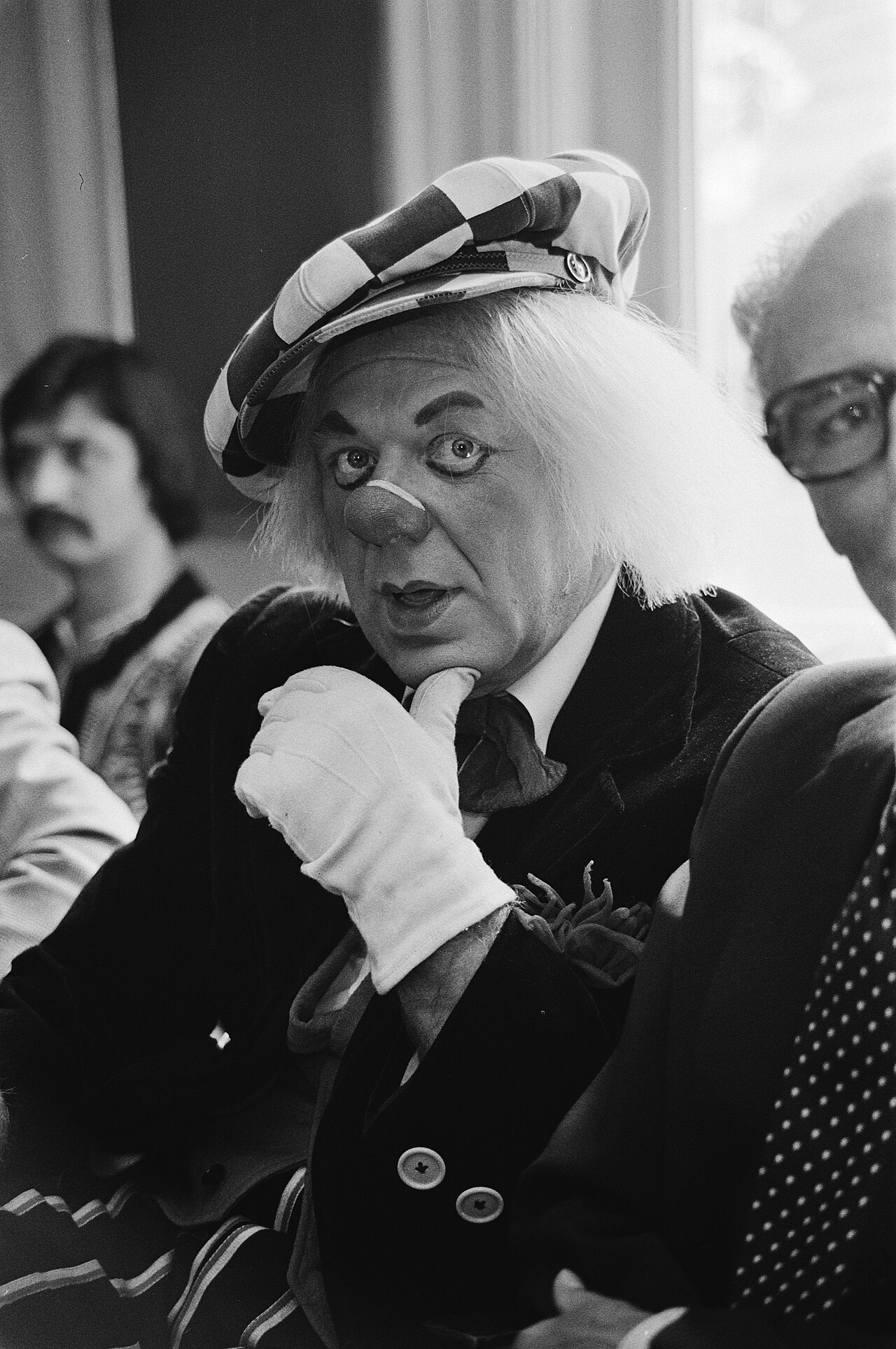 Oleg Popov